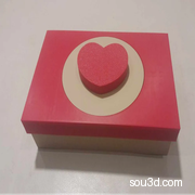 Knitting box with yarn spinner